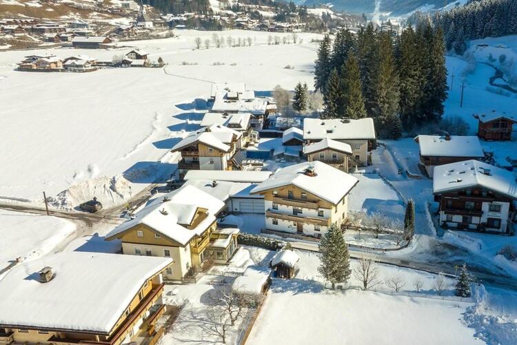 Apartment Johann In Wald Im Pinzgau With Balcony Екстериор снимка