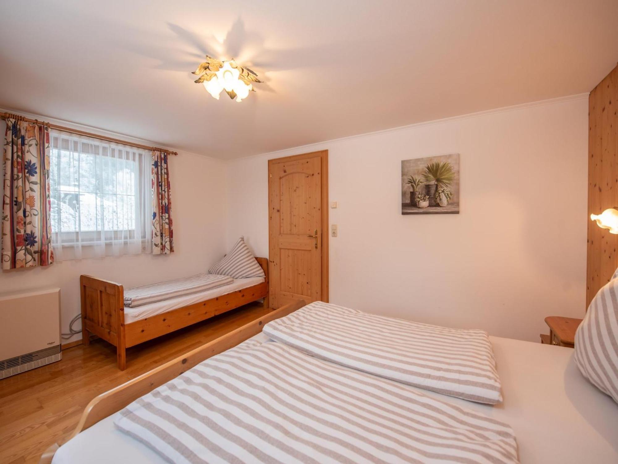 Apartment Johann In Wald Im Pinzgau With Balcony Екстериор снимка